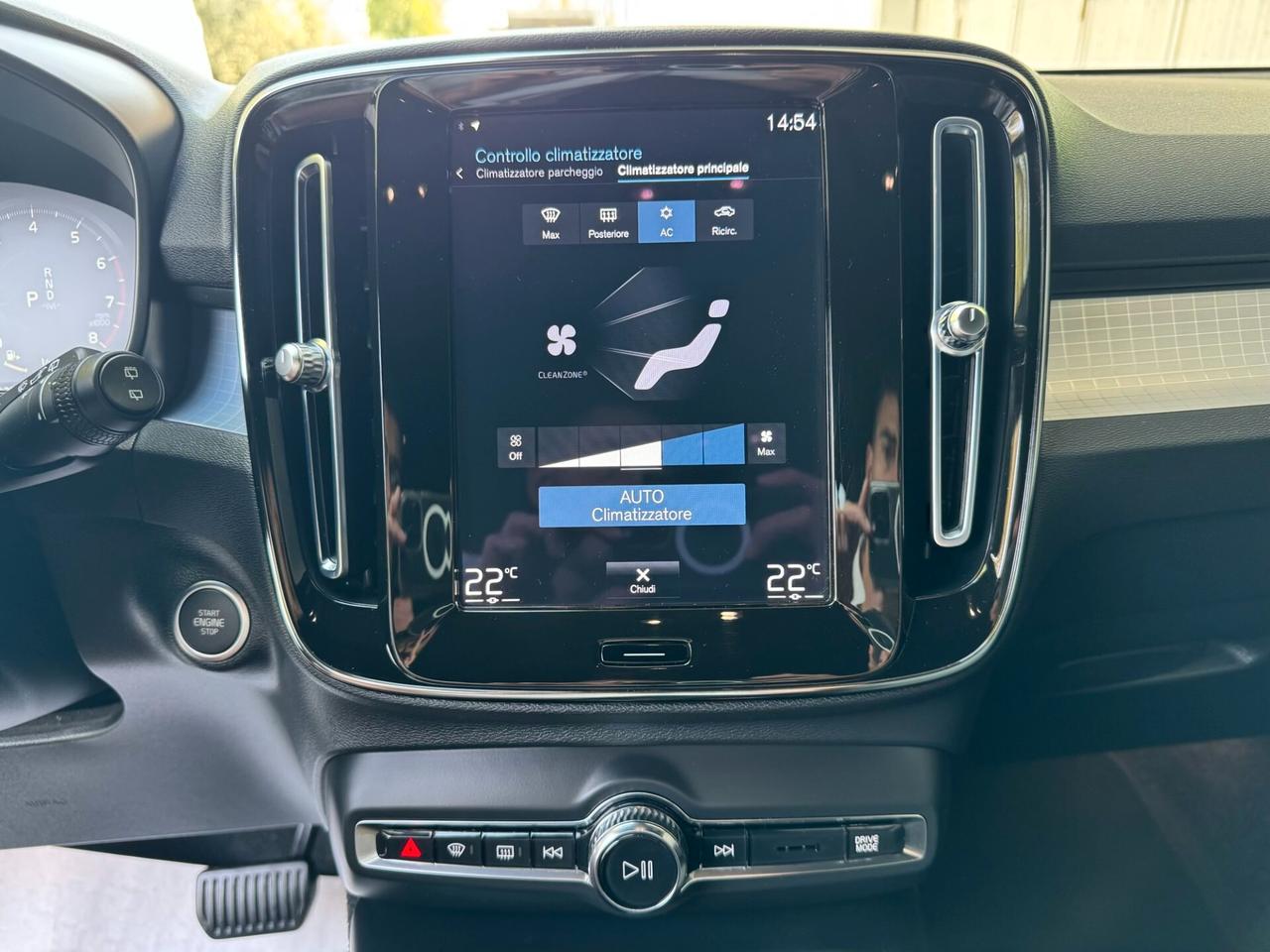 Volvo XC40 1.5 T2 Core GEARTRONIC UNIPROPR GARAN24
