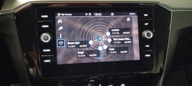 VOLKSWAGEN Passat VAR. 2.0 TDI DSG Business VIDEO LED