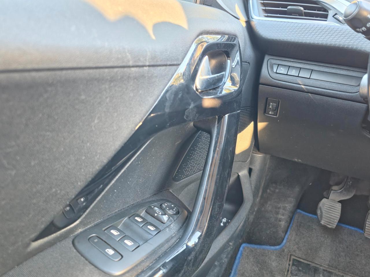 Peugeot 208 BlueHDi 75 5 porte Allure E6B Manuale NEO 2016