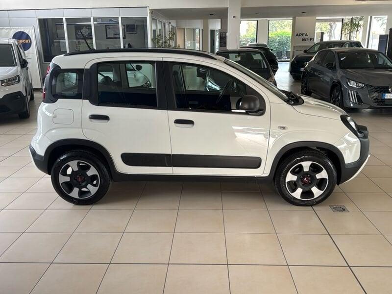 FIAT Panda Hybrid 1.0 70cv S&S Hybrid E6d-T City Cross