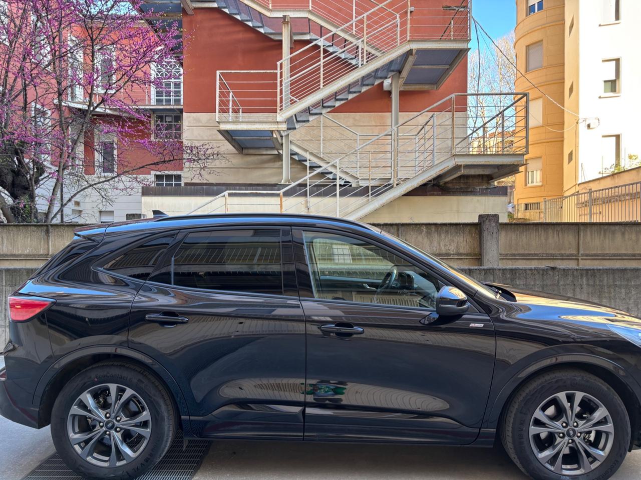 Ford Kuga 2.5 Full Hybrid 190 CV CVT ST-Line