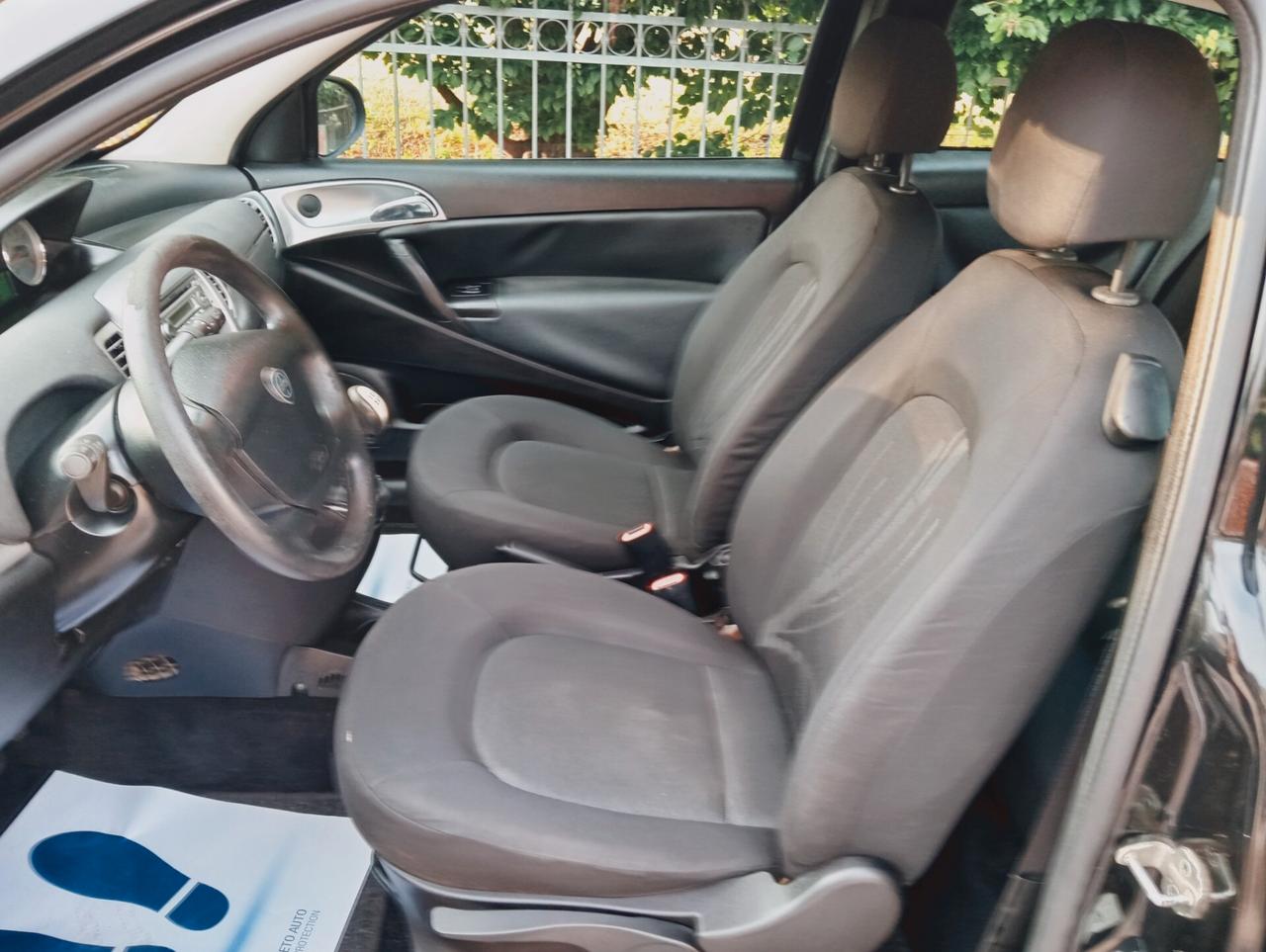 Lancia Ypsilon 1.2 69 CV Platinum