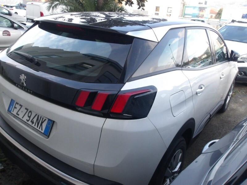 Peugeot 3008 Diesel Automatica | GARANZIA 12 MESI