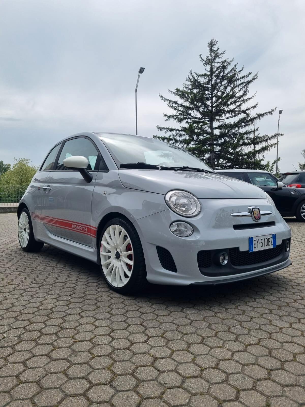 Abarth 500 1.4 Turbo T-Jet Custom