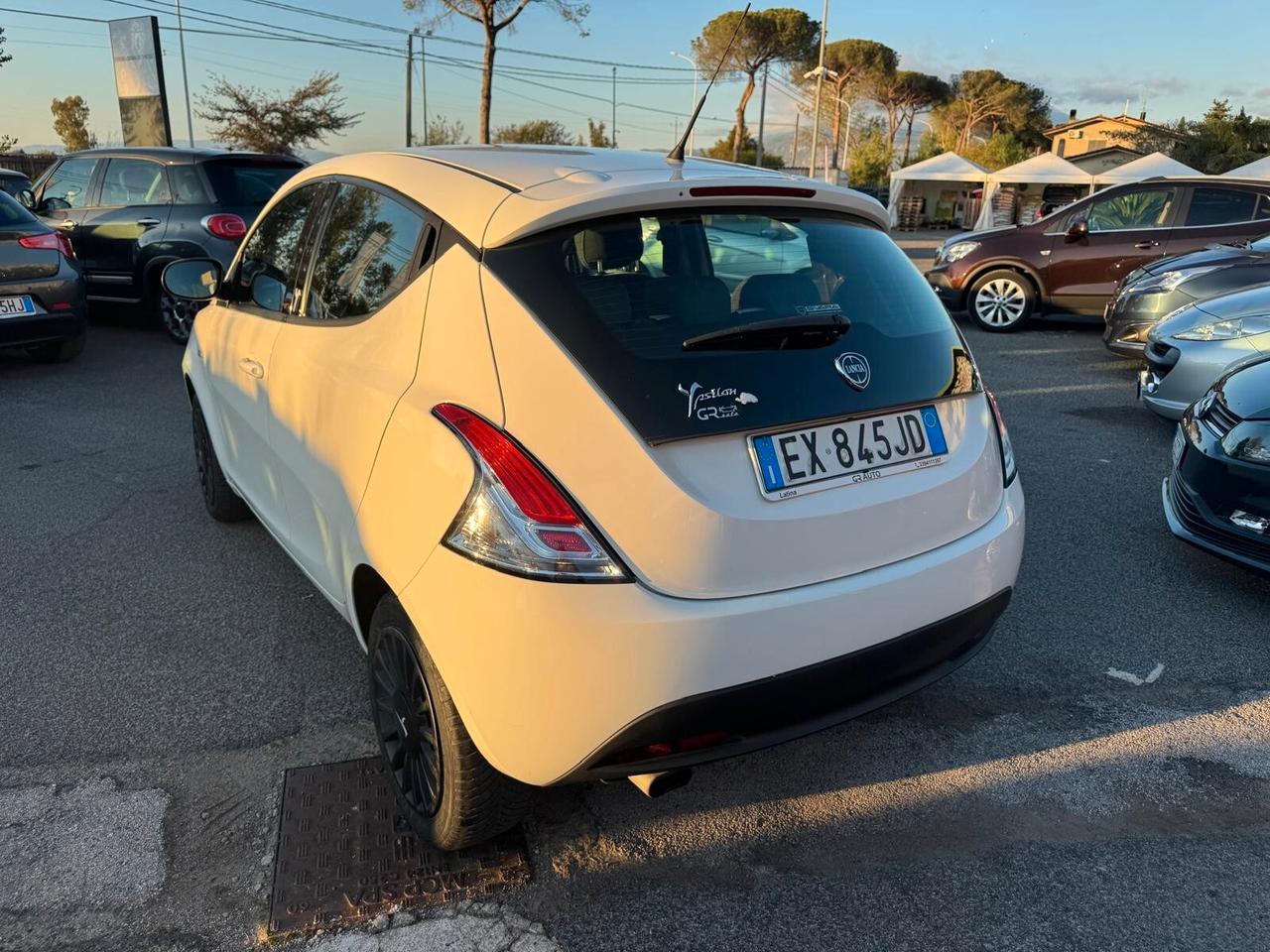 Lancia Ypsilon 1.2 BENZINA NEOPATENTATI 2015