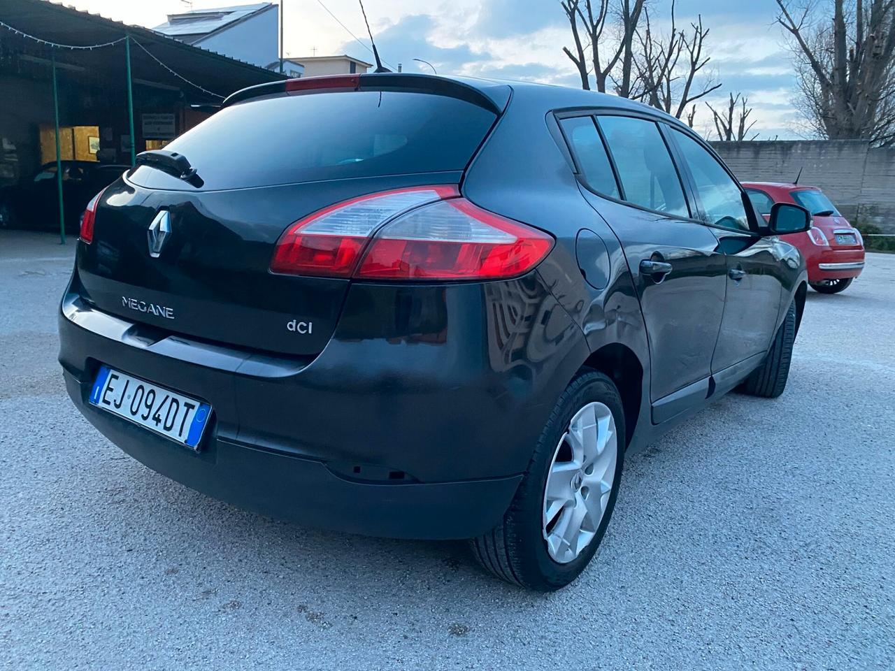 Renault Mégane 1.5 dCi 110CV full opt 2011