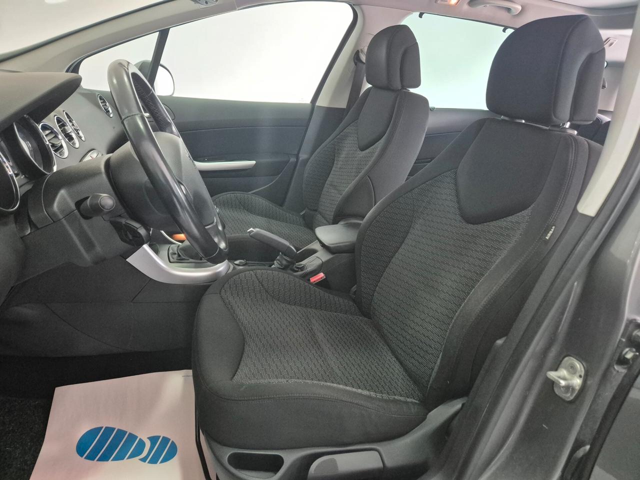 Peugeot 308 1.6 HDi 110CV SW Ciel Féline