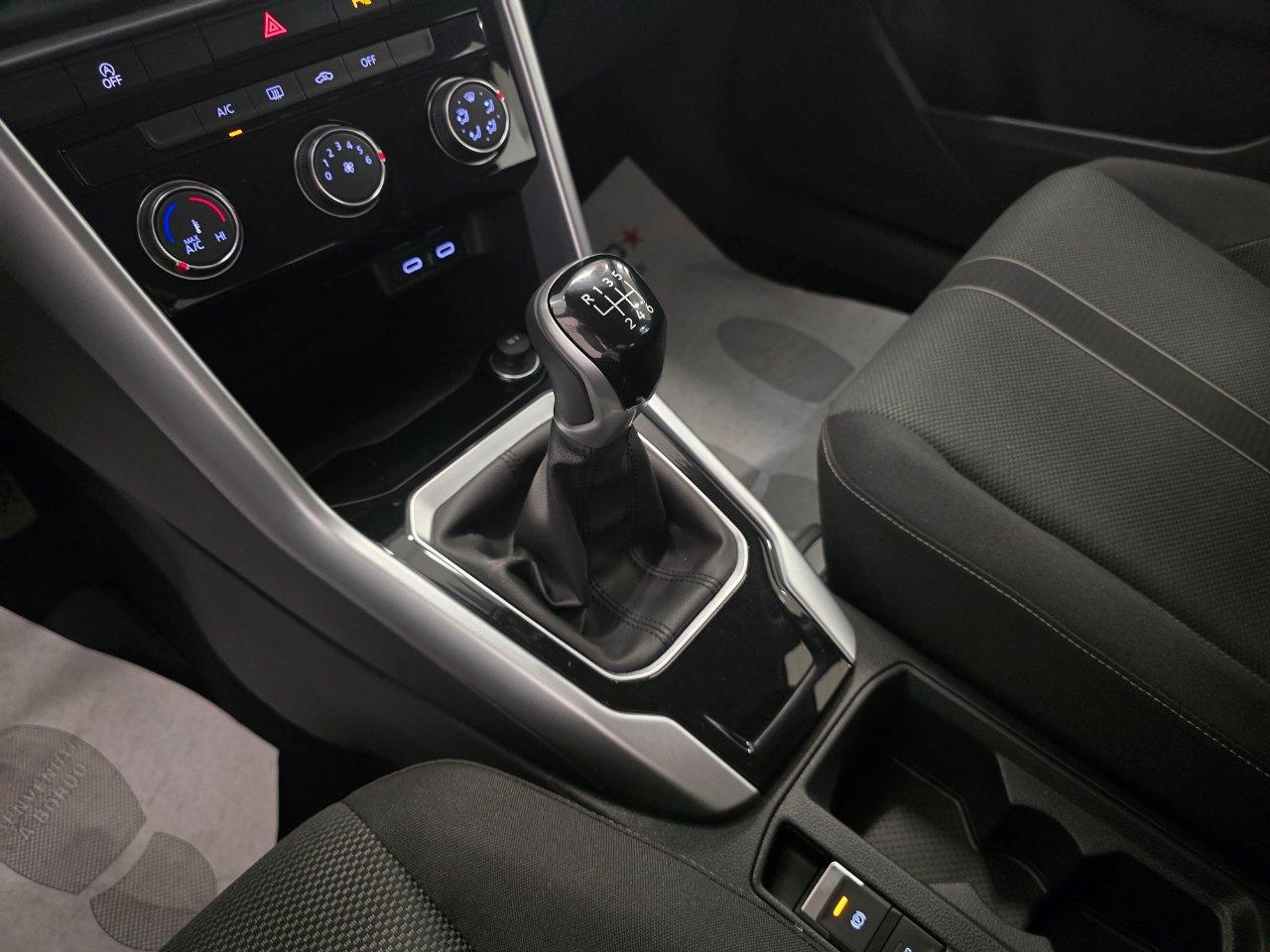 Volkswagen T-Roc 1.0 tsi Life 110cv