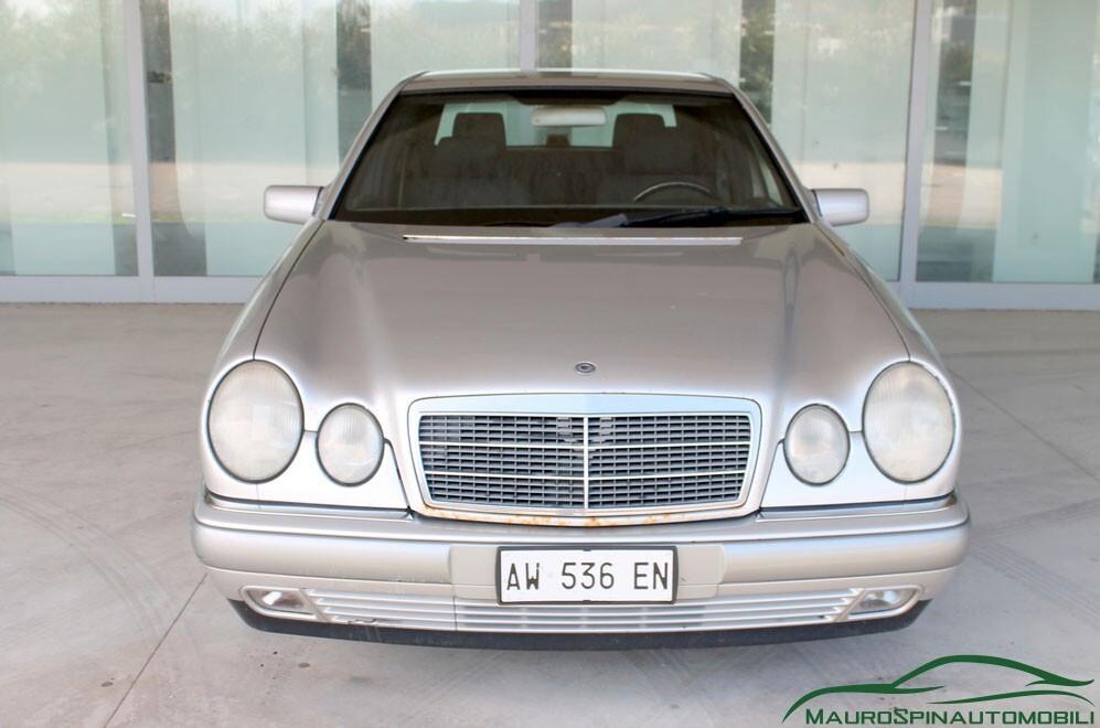 Mercedes-benz E 200 MERCEDES KOMPRESSOR ELEGANCE 186 CV