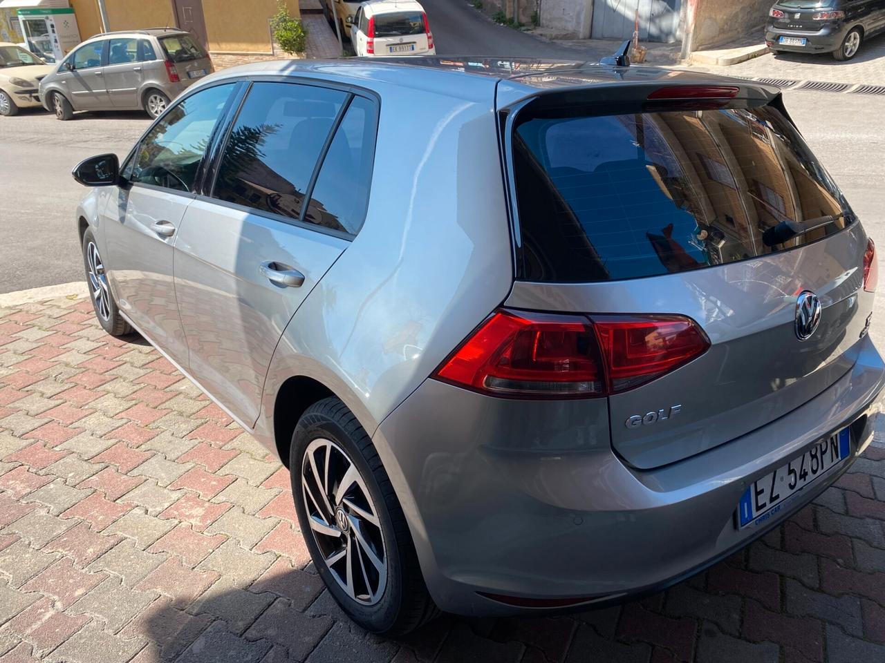 Volkswagen Golf 1.6 TDI 90 CV 5p. NEOPATENTATI