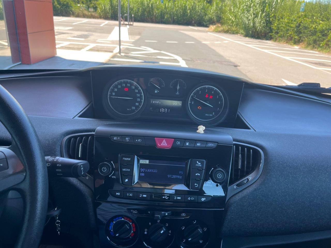 Lancia Ypsilon 0.9 TwinAir 85 CV 5 porte Metano Ecochic Platinum