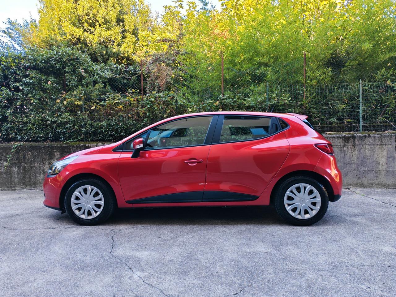 Renault Clio 1.2 BENZINA 73cv / Neopatentati