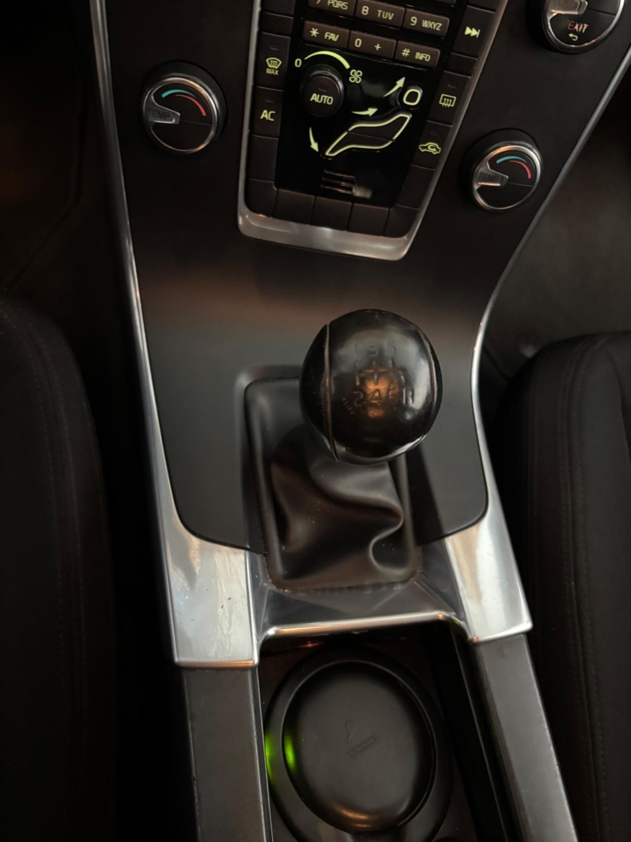 Volvo V60 2.0 D3 5 CILINDRI