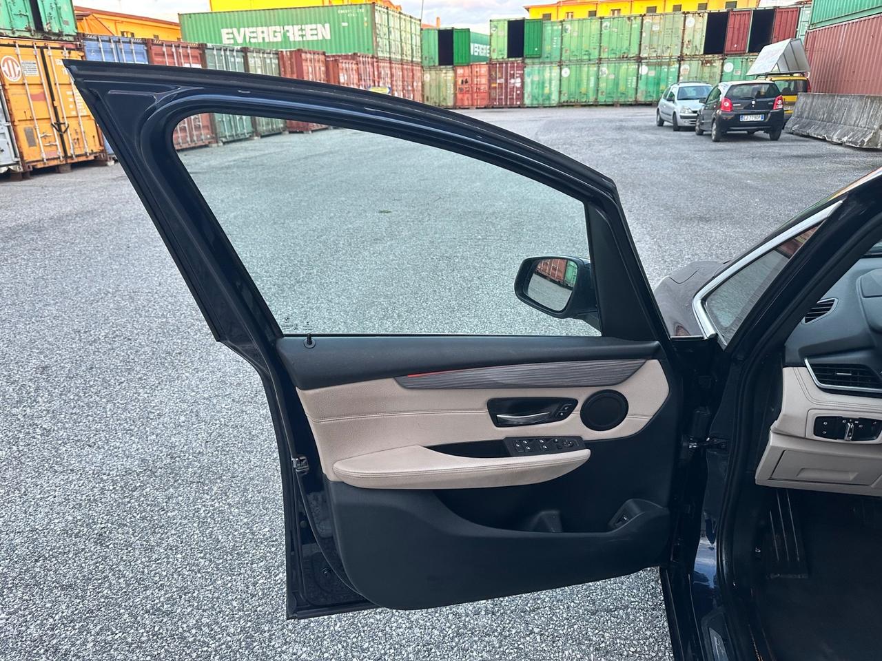 Bmw 2er Active Tourer 220d xDrive Luxury aut. 7 POSTI PELLE