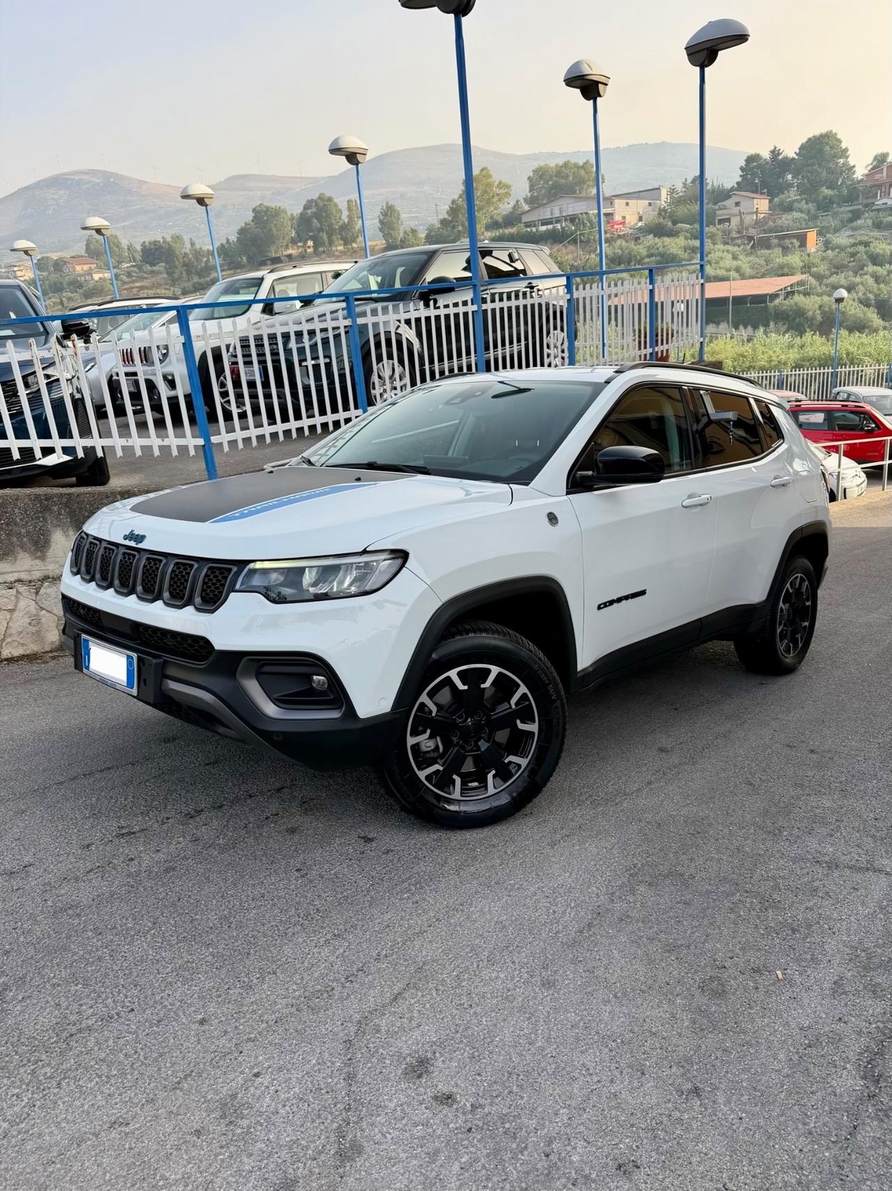 Jeep Compass 1.3 Turbo T4 240 CV PHEV AT6 4xe Trailhawk