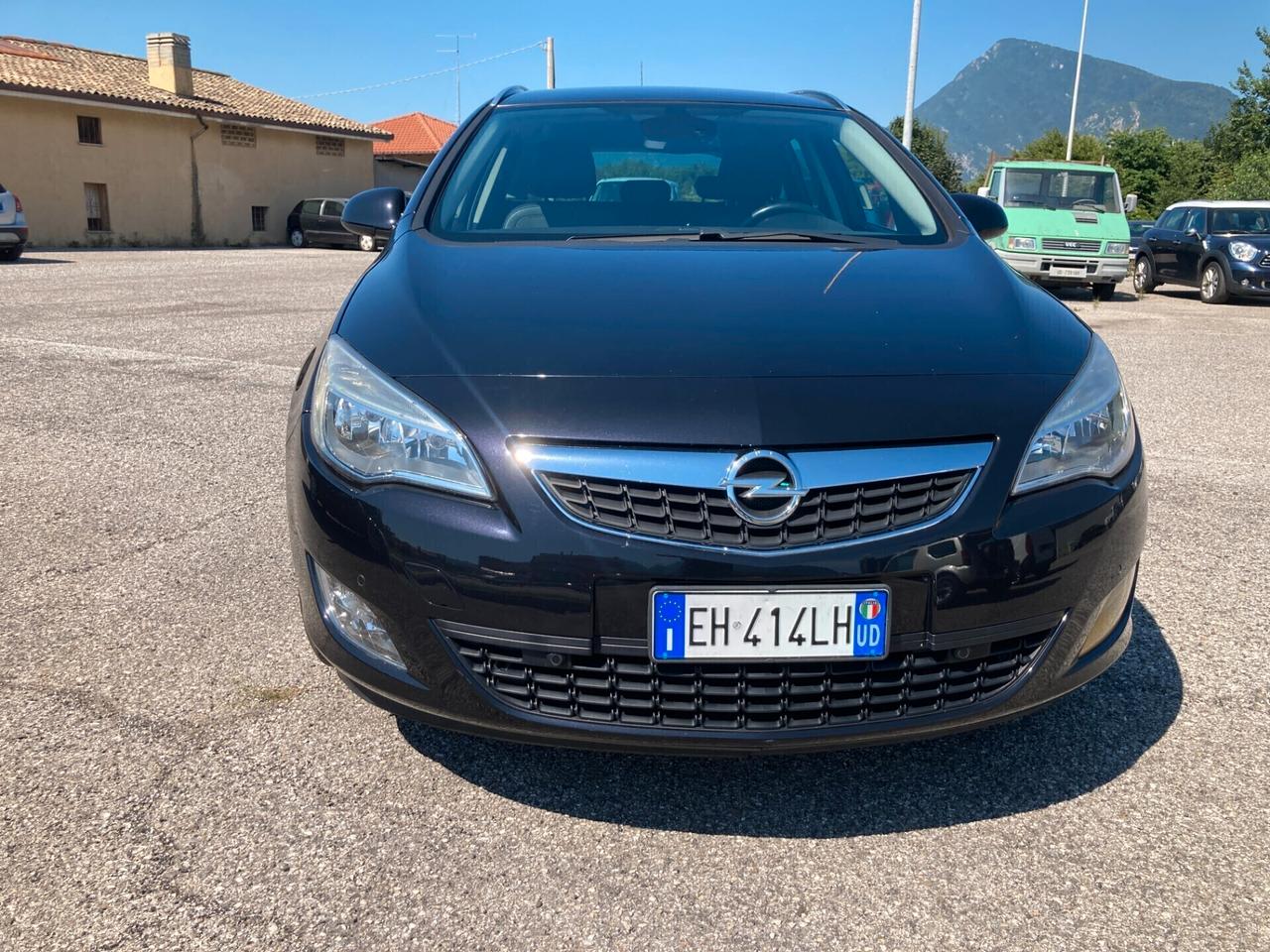 Opel Astra 1.7 CDTI 110CV Sports Tourer Cosmo