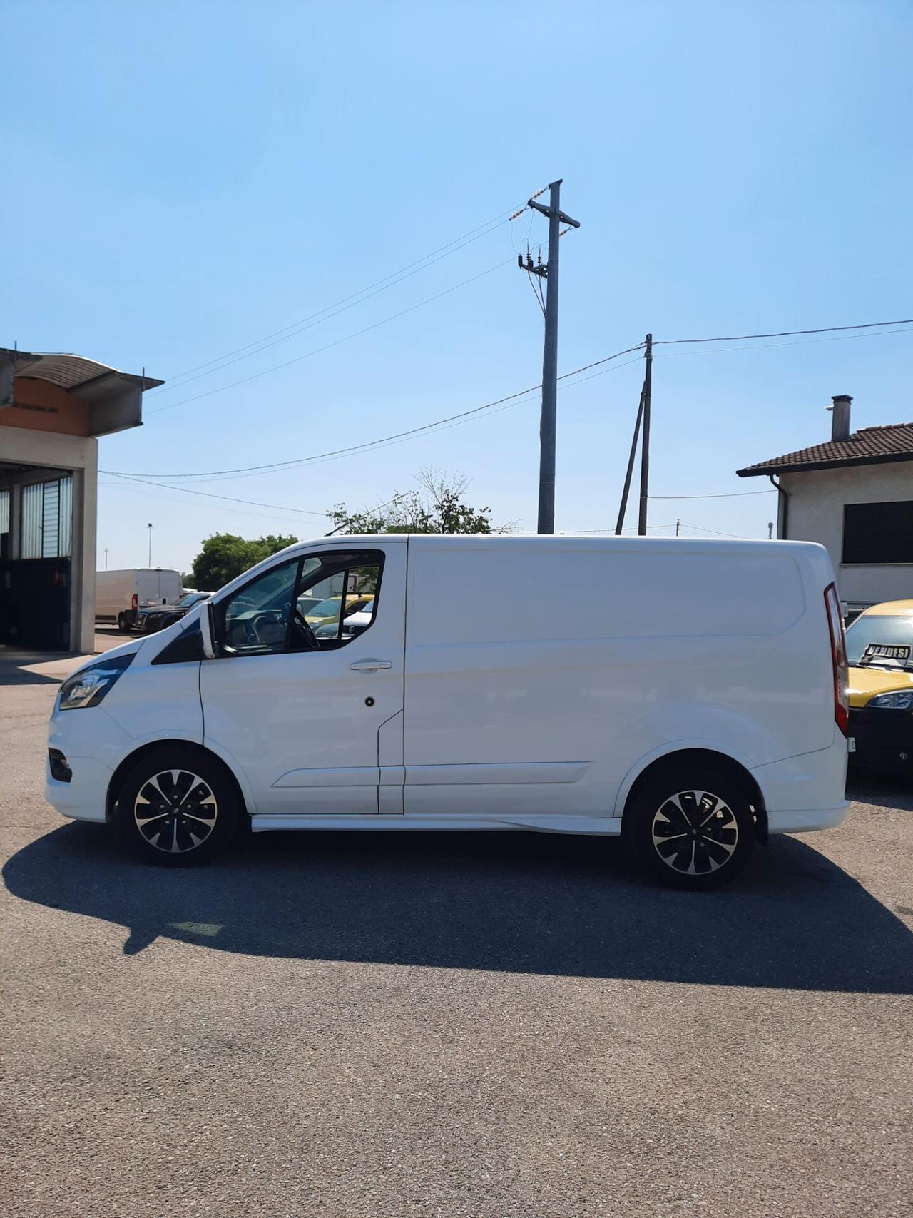 FORD TRANSIT CUSTOM SPORT PR. IVATO