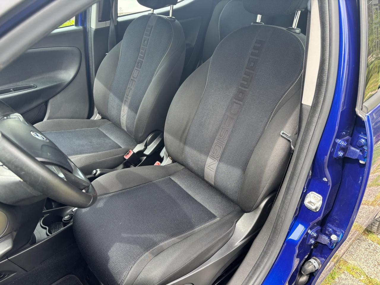 Lancia Ypsilon 1.2 69CV GPL S MOMODESIGN-2013