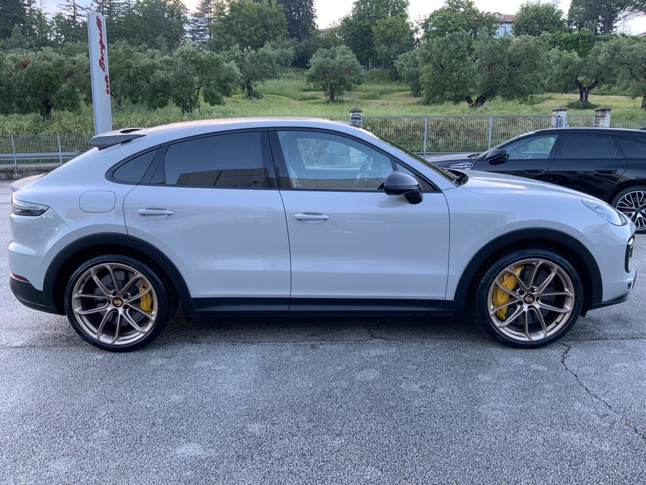 Porsche Cayenne Coupé 4.0 Turbo GT