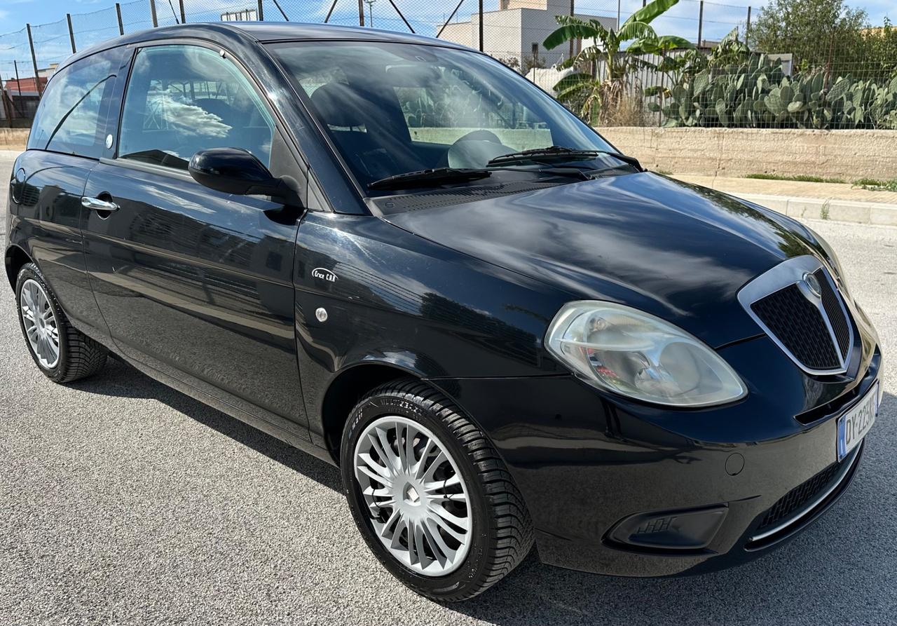 Lancia Ypsilon 1.4 Platino Ecochic GPL