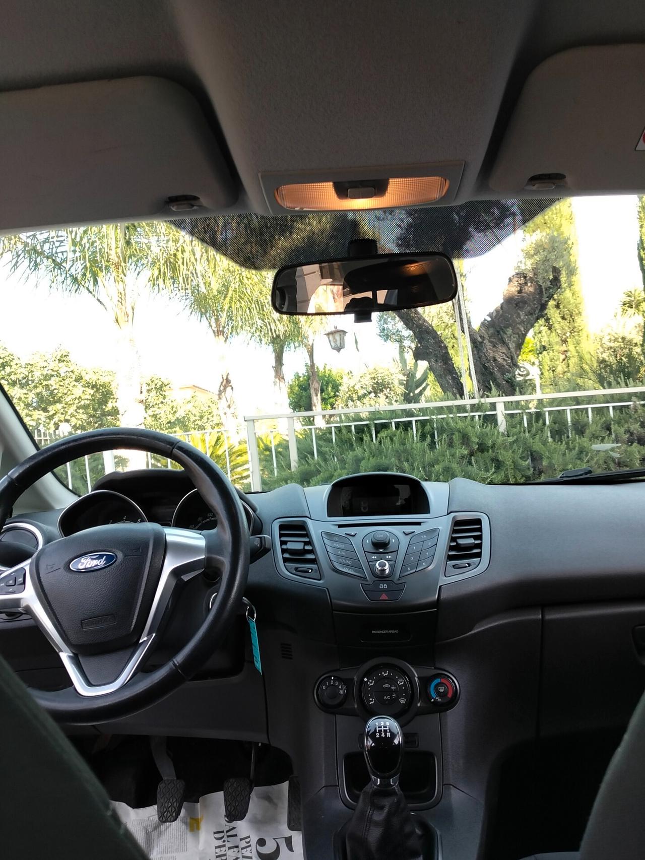 Ford Fiesta 1.4 5 porte Bz.- GPL