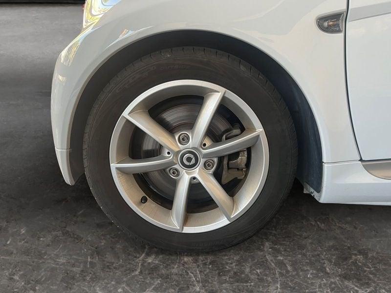 smart fortwo Cabrio 1.0 mhd Pulse 71cv FL