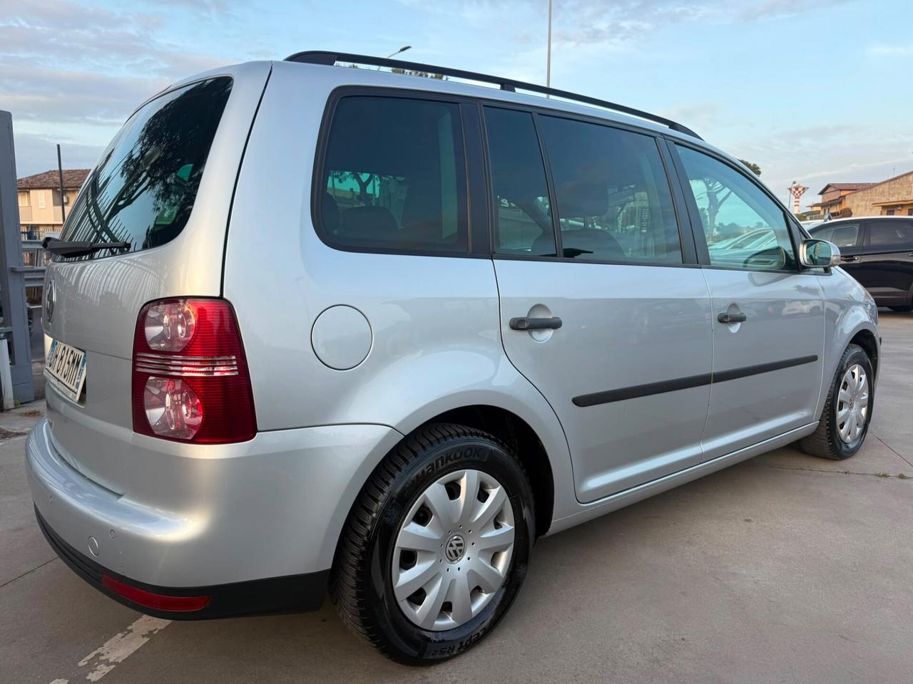 Volkswagen Touran 1.6 GPL full optional