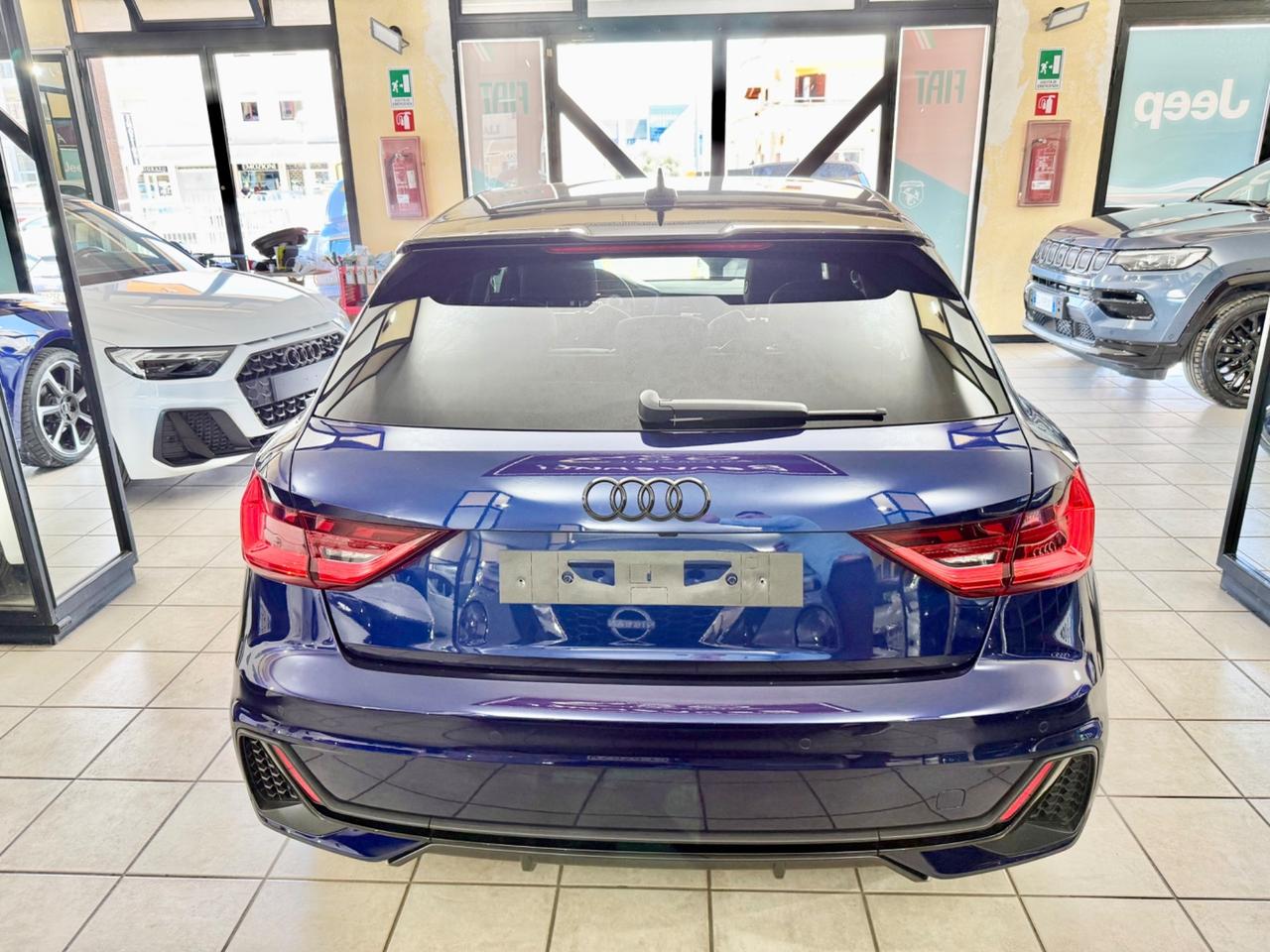 Audi A1 SPB 30 TFSI S tronic Identity Black