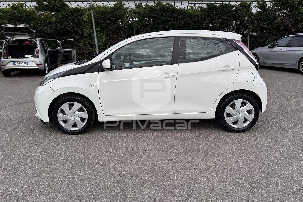 TOYOTA Aygo 1.0 VVT-i 69 CV 5 porte x-clusiv MMT