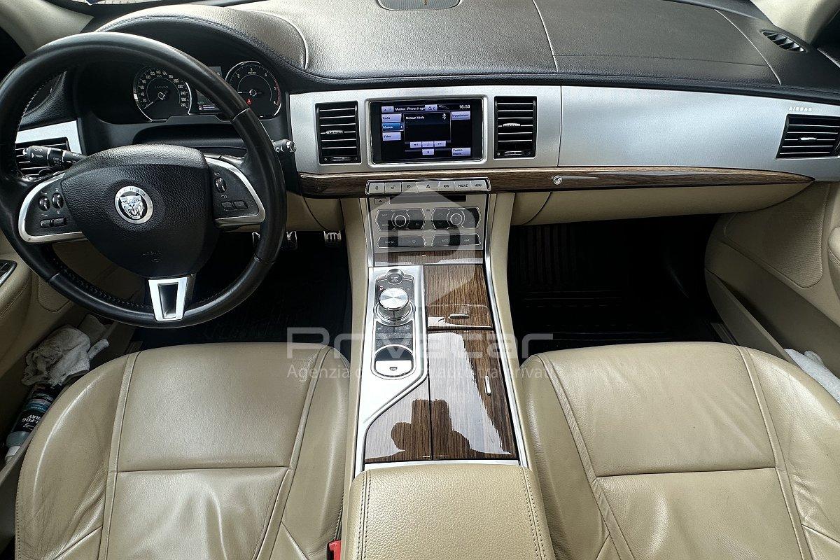 JAGUAR XF 2.2 D 190 CV