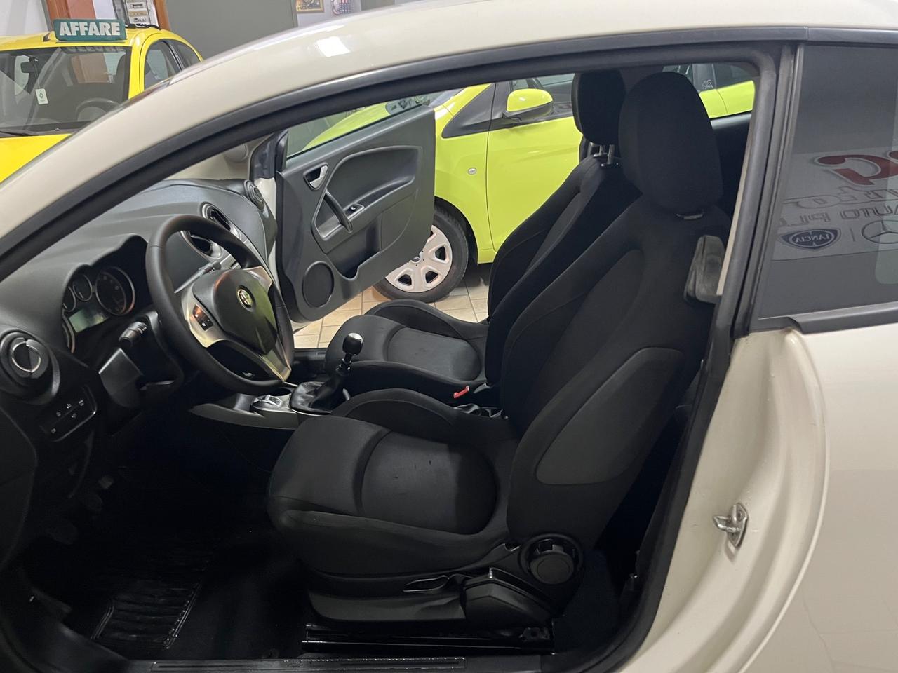 Alfa Romeo MiTo 1.4 M.air S&S Distinctive 2012