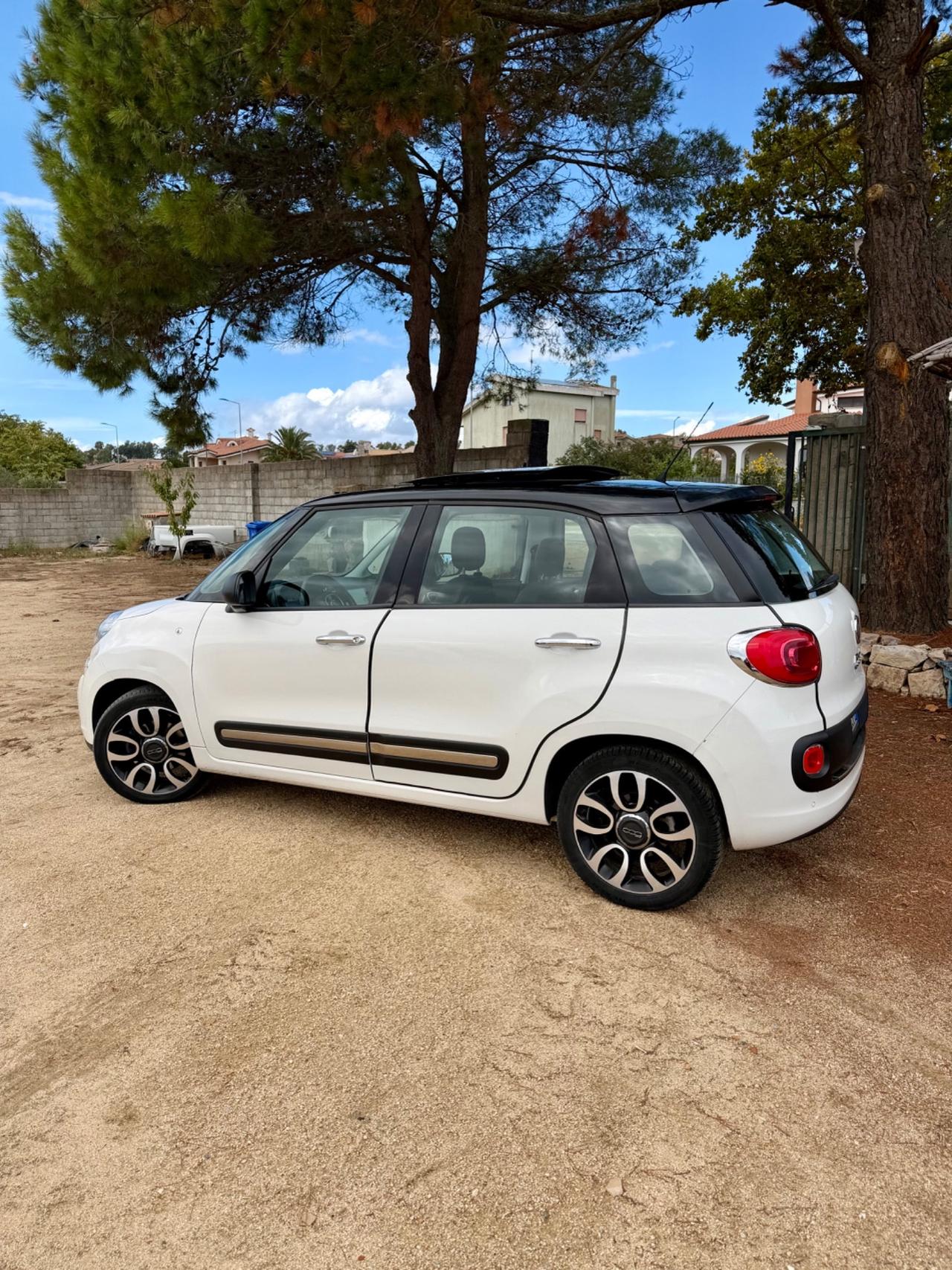 Fiat 500L 1.6 Multijet 105 CV Panoramic Edition Bianco Gelato