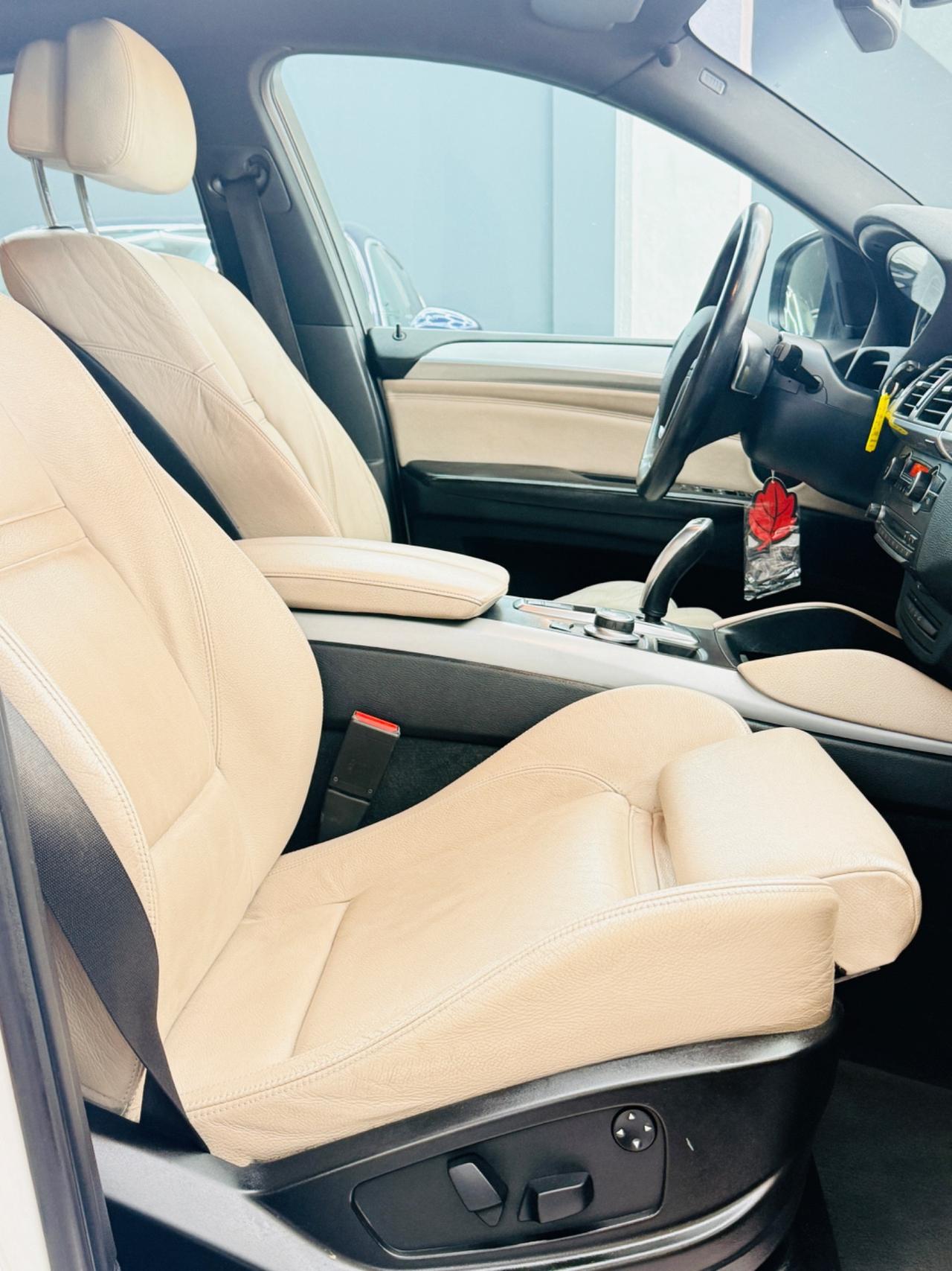 Bmw X6 xDrive30d Attiva