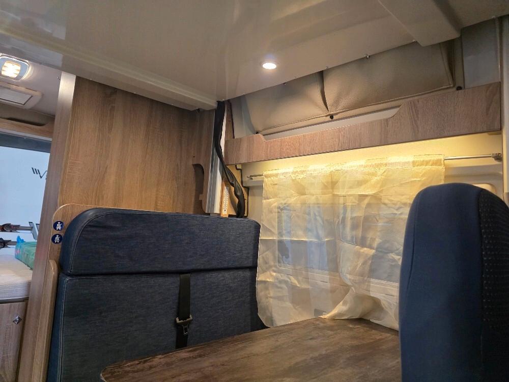 CAMPER VAN FONT VENDOME H 307