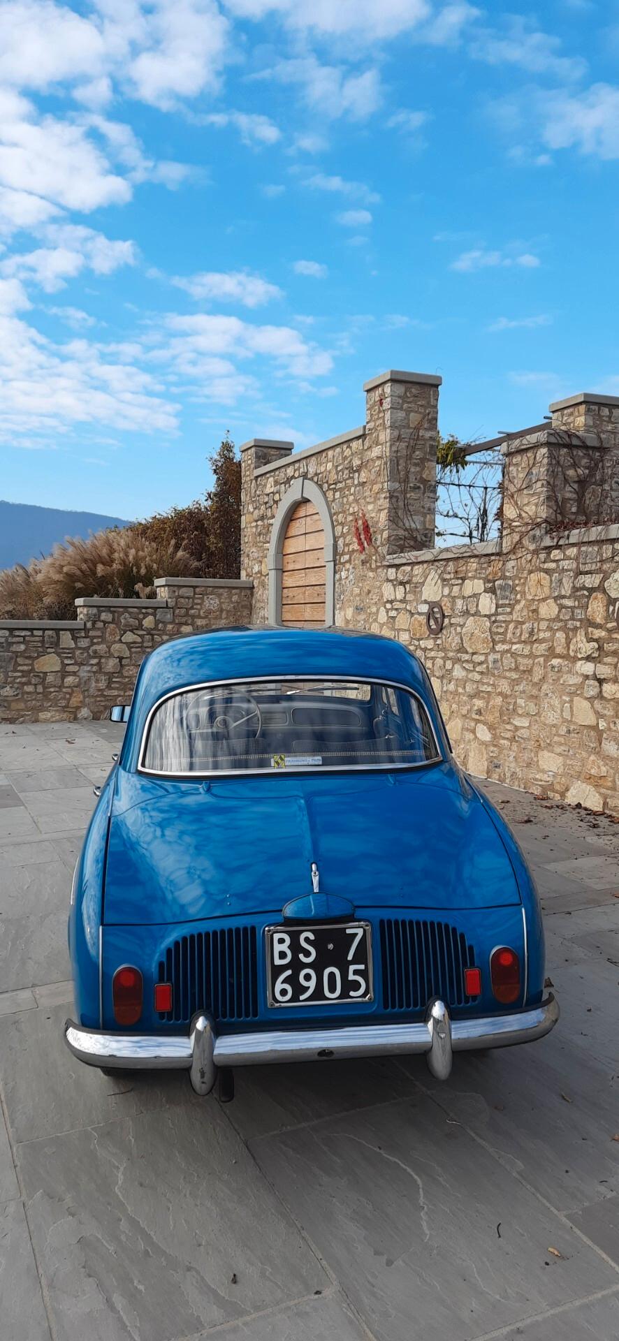 Alfa Romeo Dauphine 3 marce (R 1090)
