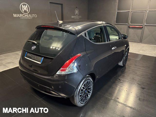 LANCIA Ypsilon 1.0 FireFly 5 porte Hybrid Platino