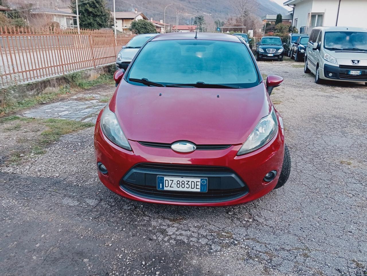 Ford Fiesta 1.4 5 porte Bz.- GPL Titanium