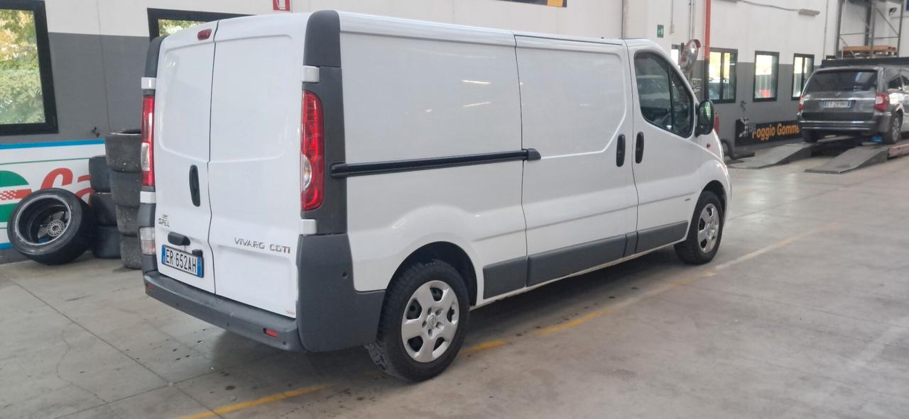 Opel Vivaro 2.0 cdti p.lungo