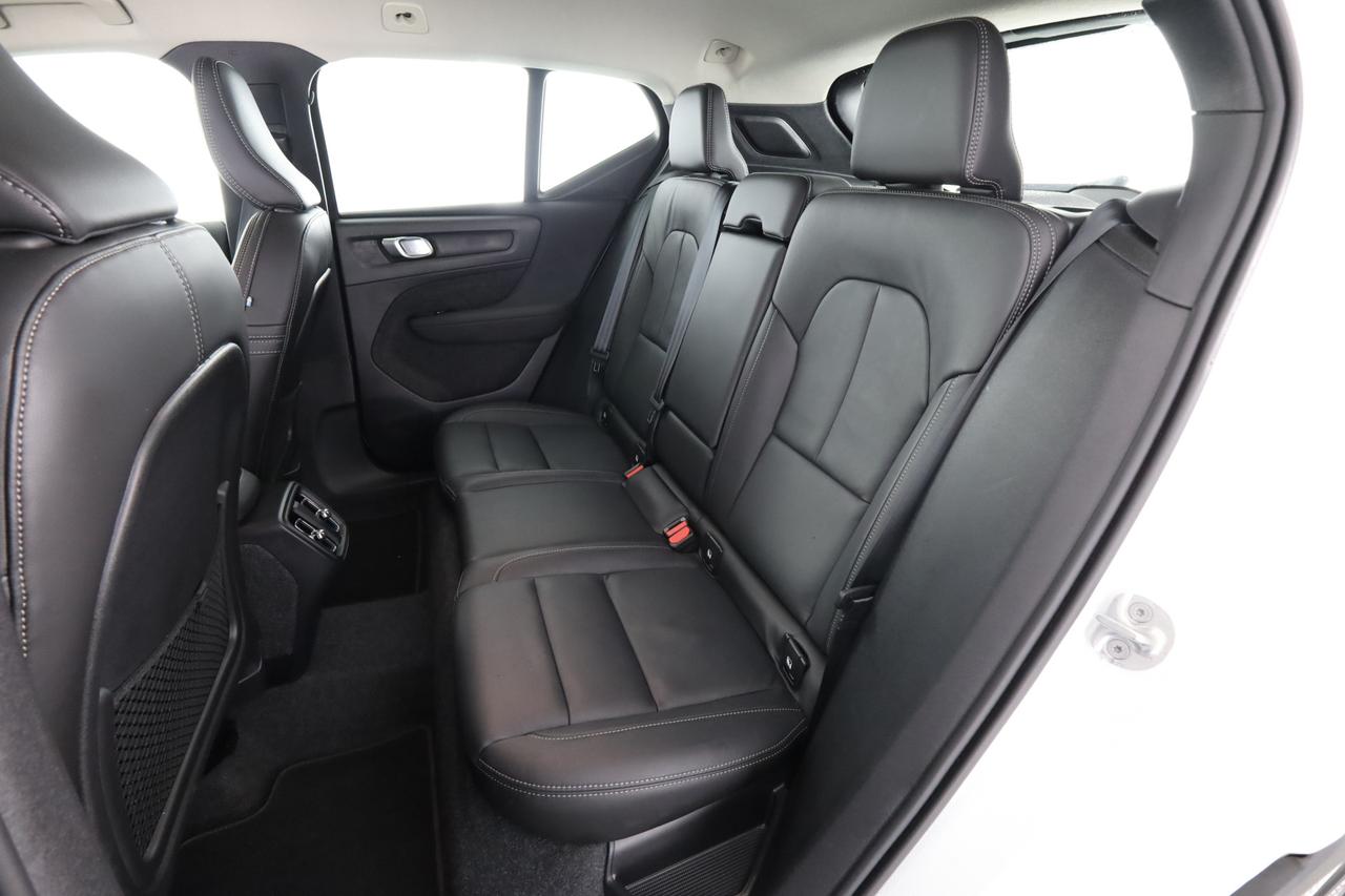 VOLVO XC40 (2017--->) XC40 B3 automatico Core