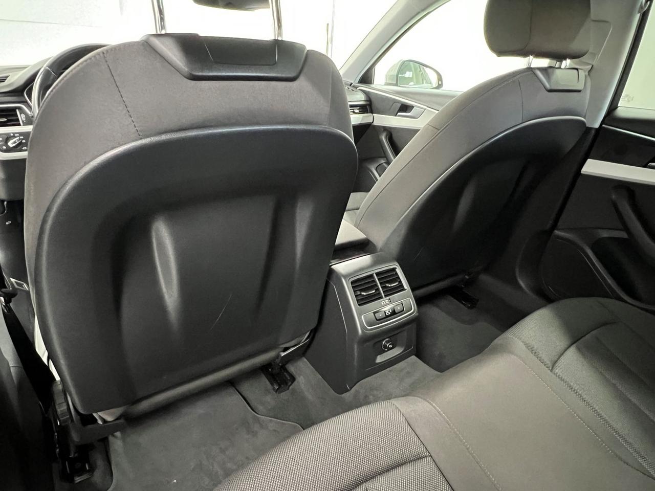AUDI A4 V 2019 Allroad Quattro A4 Allroad 40 2.0 tdi mhev Business Evolution quattro 204cv s-tronic