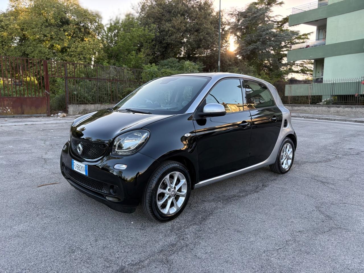 Smart ForFour AUTOMATICA 1.0 Benzina 70cv