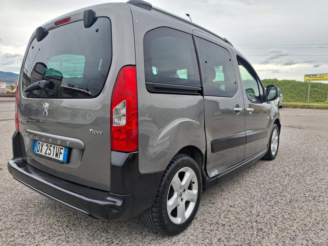 Peugeot Partner Tepee 1.6 HDi 90CV Outdoor-DIESEL-
