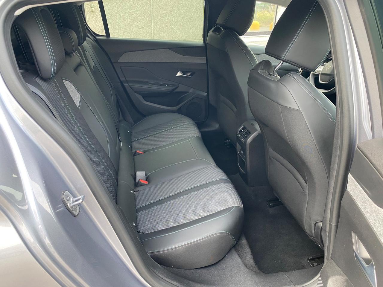 Peugeot 308 Berlina 1.5 130 S&S EAT8 Allure Pack