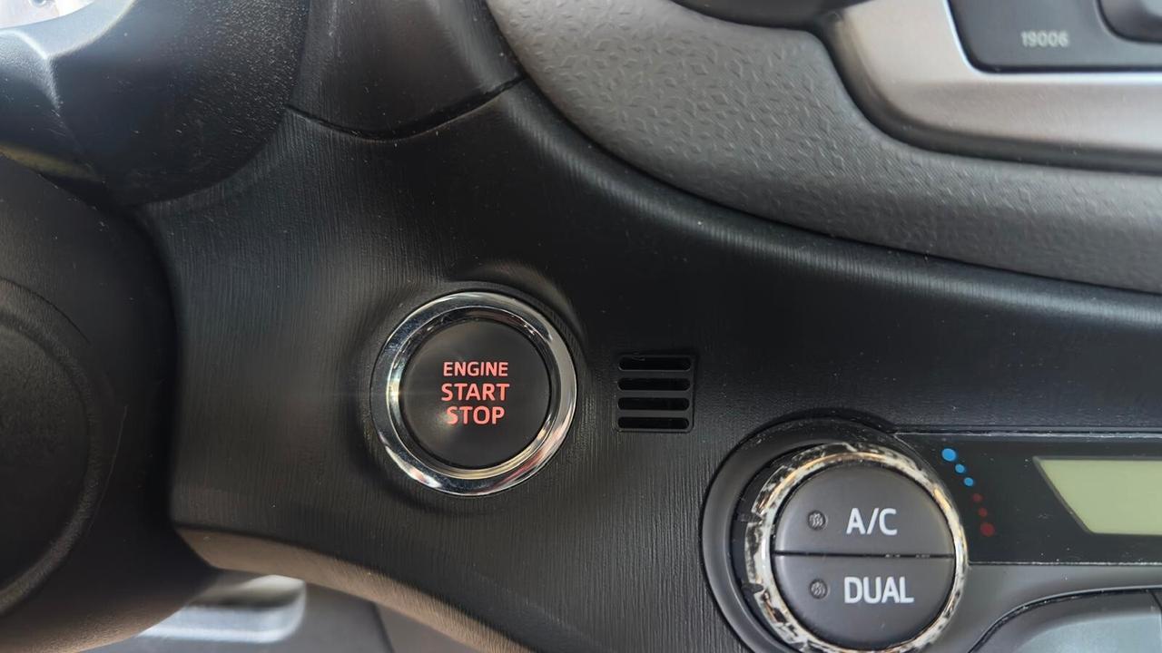 Toyota Yaris 1.4 D-4D 5 porte Lounge