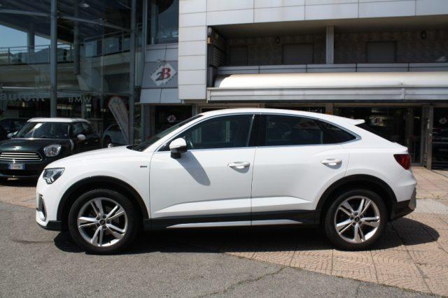 AUDI Q3 35 TDI quattro S tronic S line edition