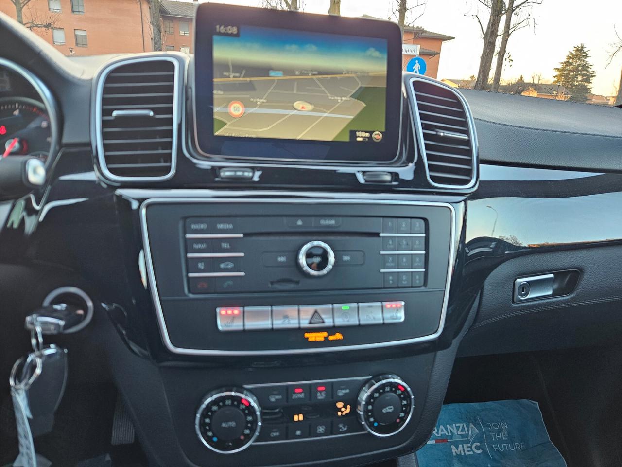 Mercedes-benz GLE 350 d 4Matic STRAFUL 135.MILA KM