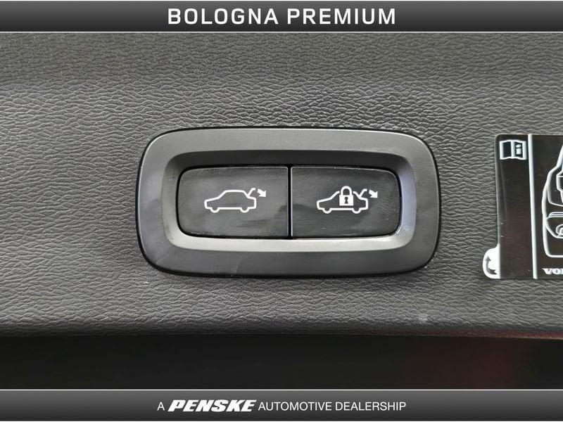 Volvo XC40 XC40 T3 Geartronic Momentum Pro