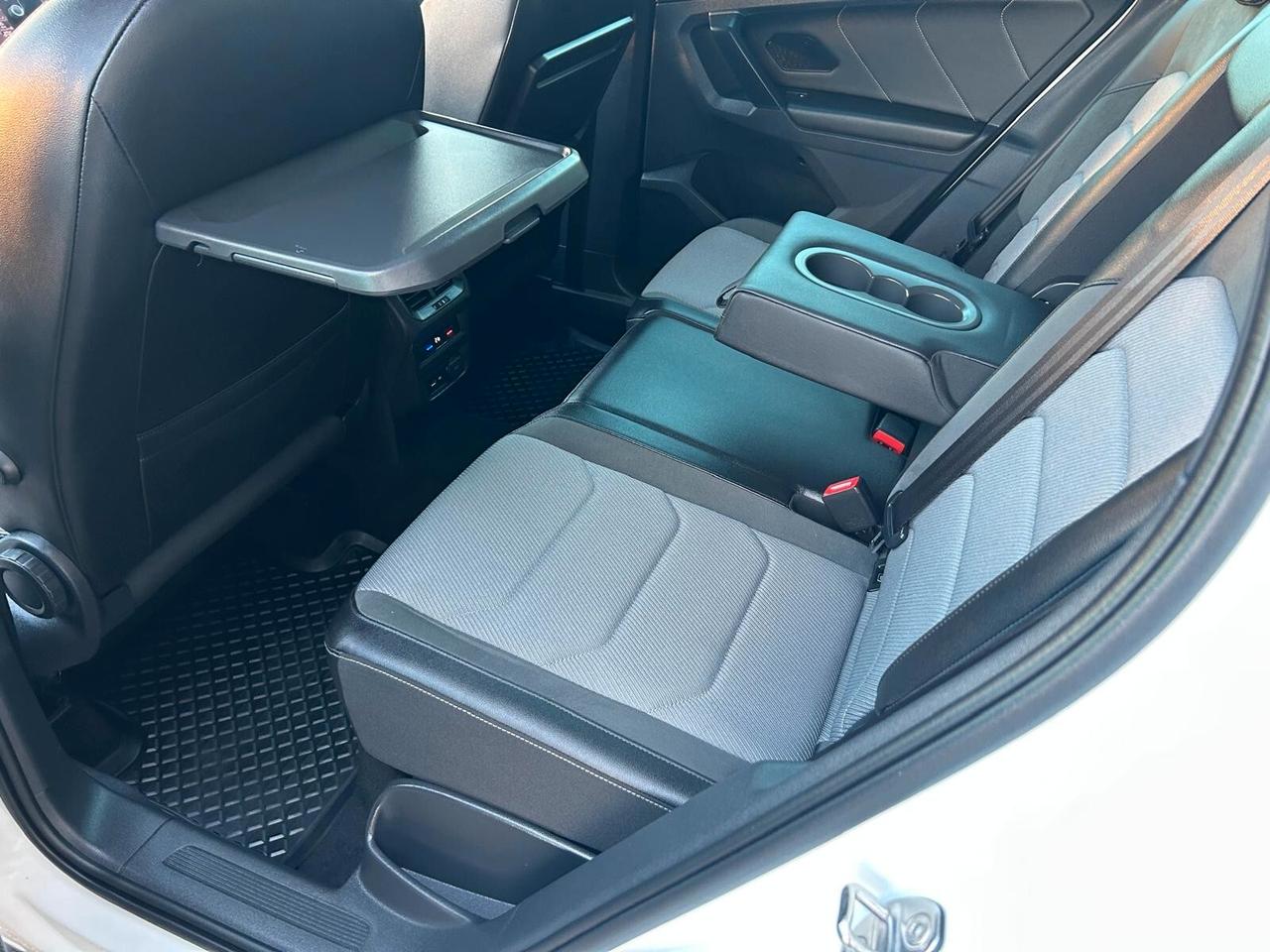 Volkswagen Tiguan 2.0 TDI SCR DSG R-LINE INTERNO ED ESTERNO