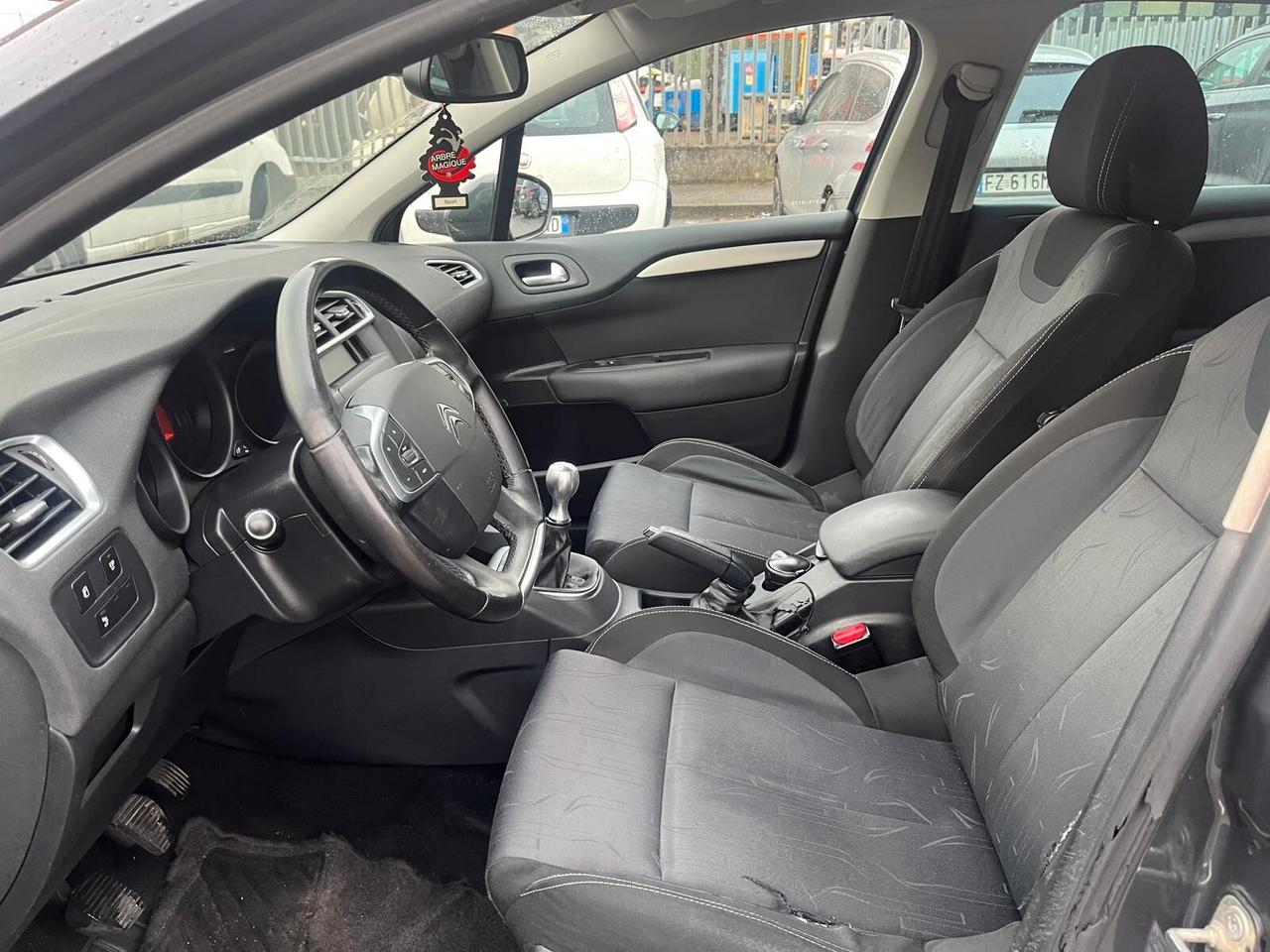 Citroen C4 1.4 VTi 95