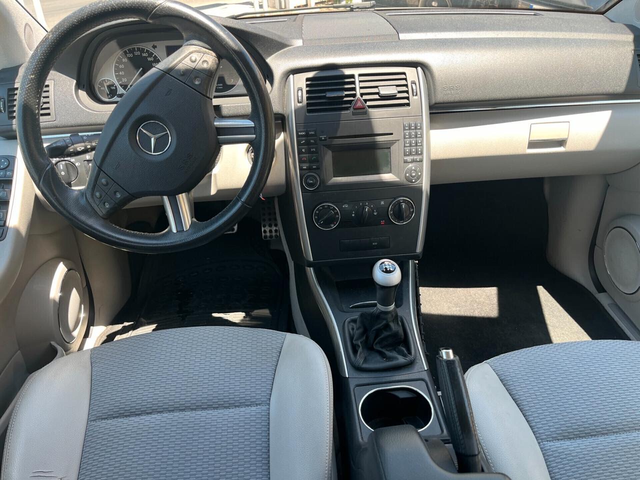 Mercedes-benz B 180 BENZINA KM CERTIFICATI 2010